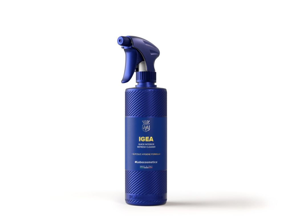 Labocosmetica IGEA | interiérový quick detailer s kyselinou glykolovou Každodenní refresh interiéru s přirozeným OEM vzhledem